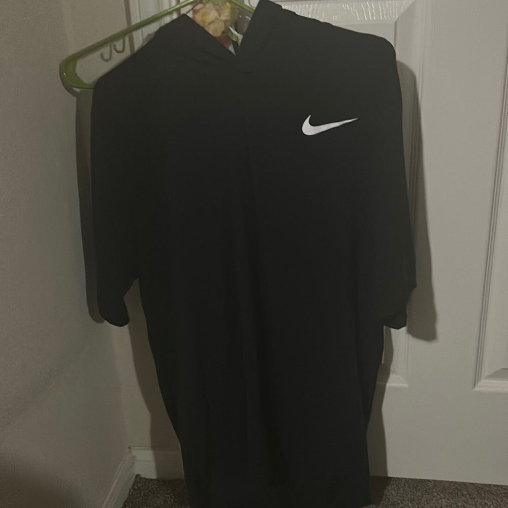 Nike short sleeved Tshirt hoodie